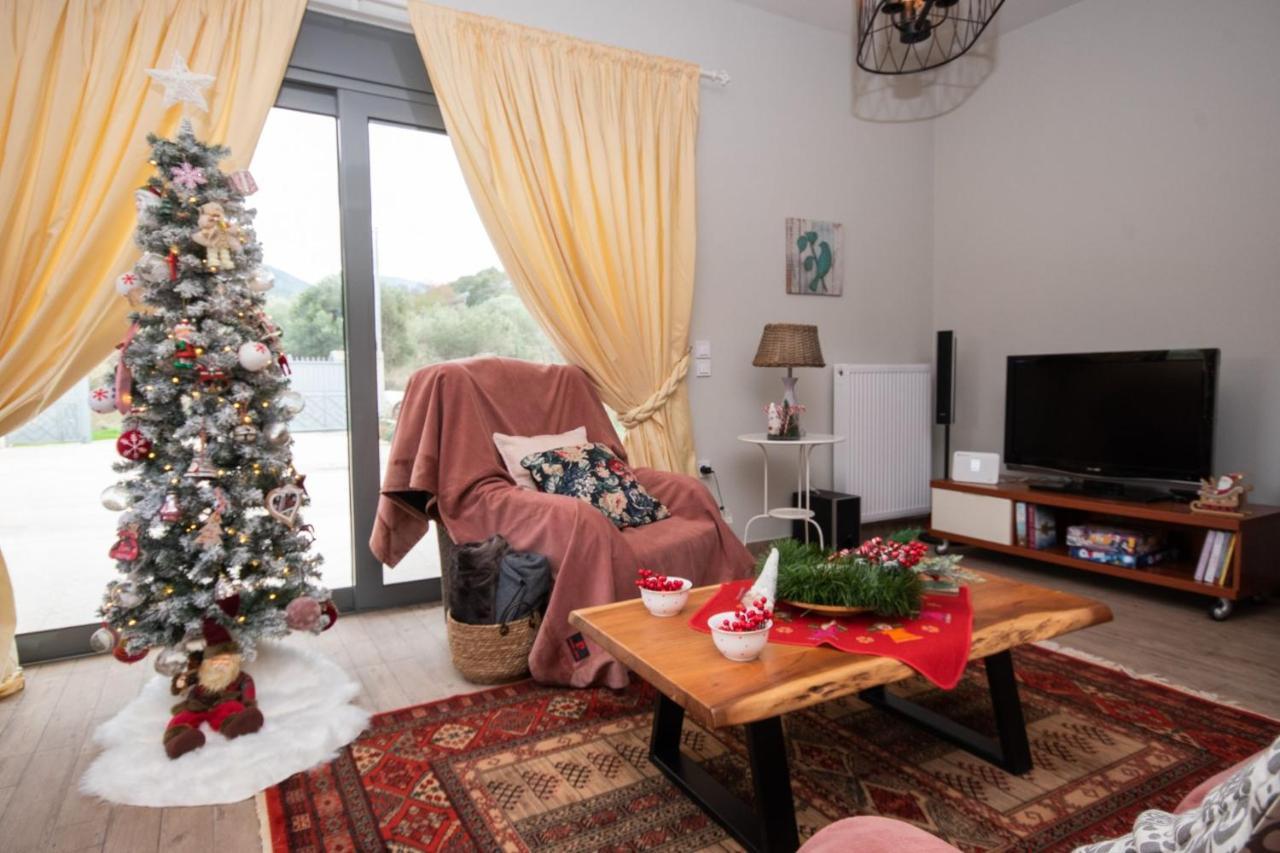 Stellas Guesthouse Near Arachova Stírion Esterno foto