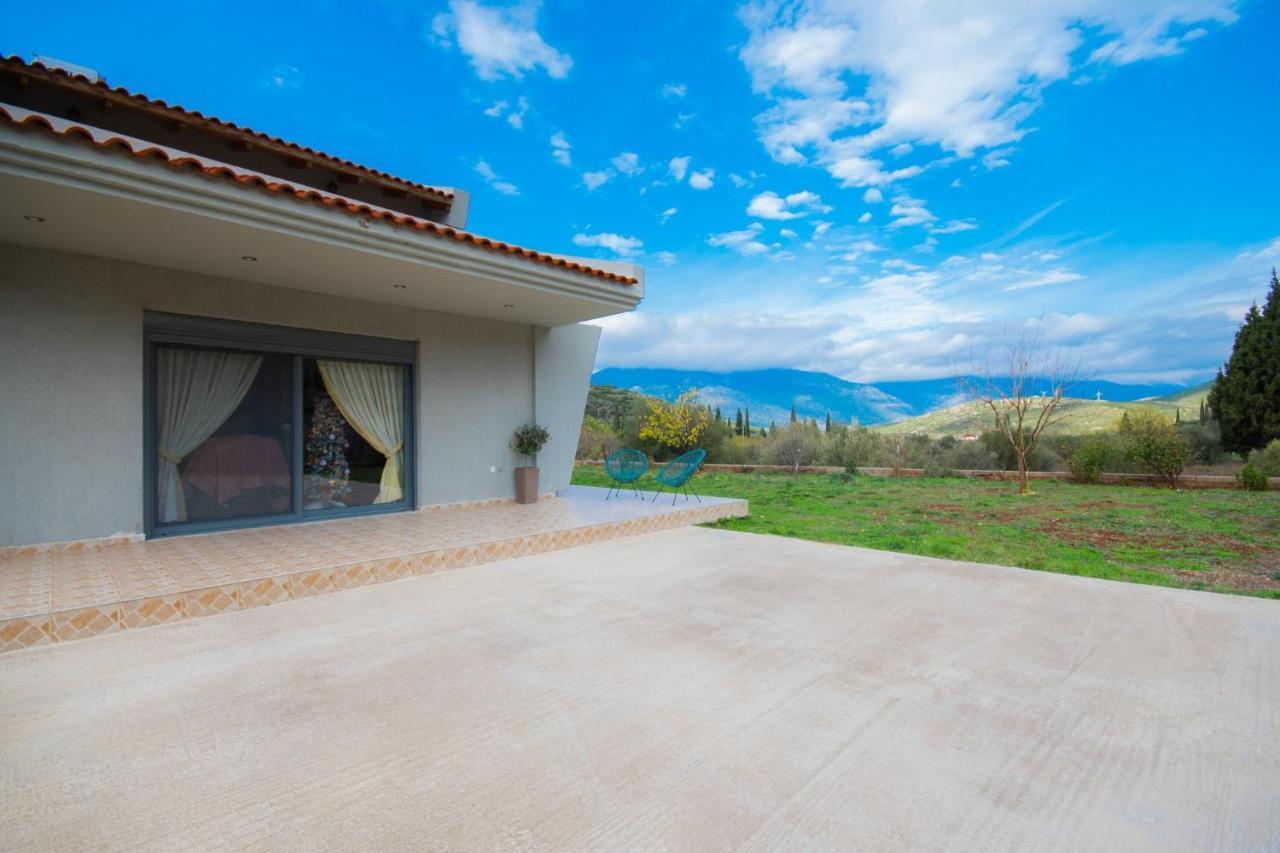 Stellas Guesthouse Near Arachova Stírion Esterno foto
