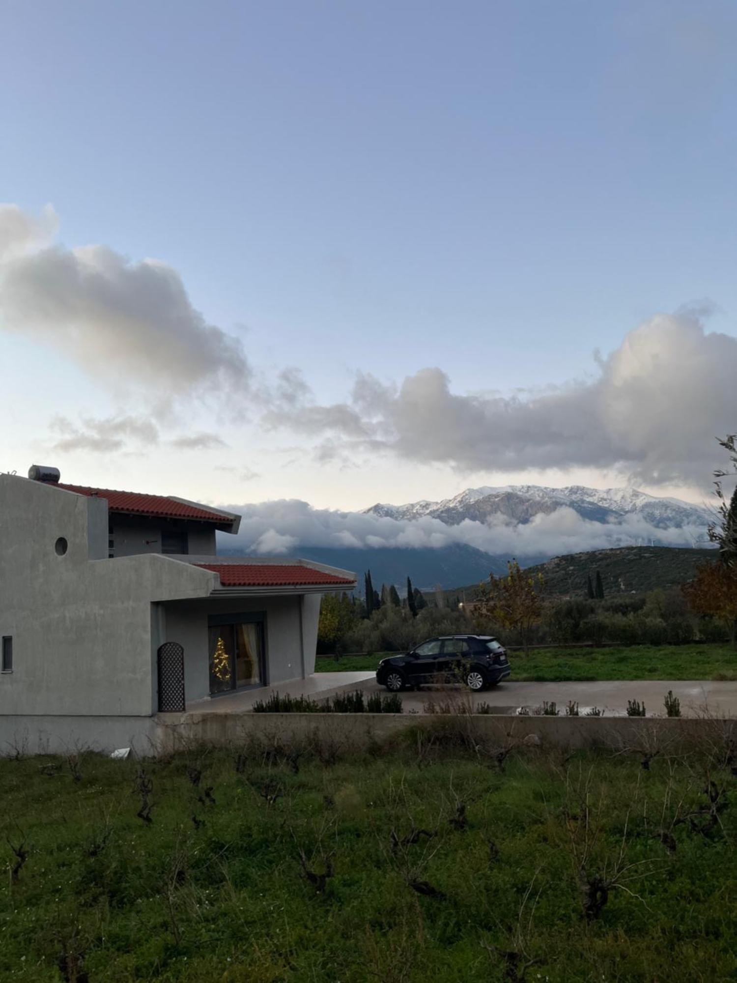 Stellas Guesthouse Near Arachova Stírion Esterno foto