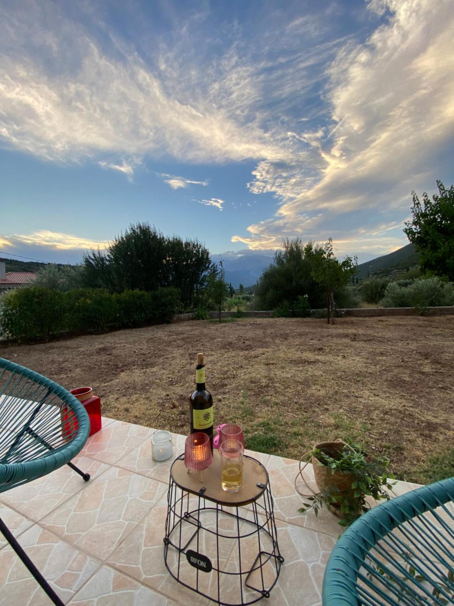 Stellas Guesthouse Near Arachova Stírion Esterno foto